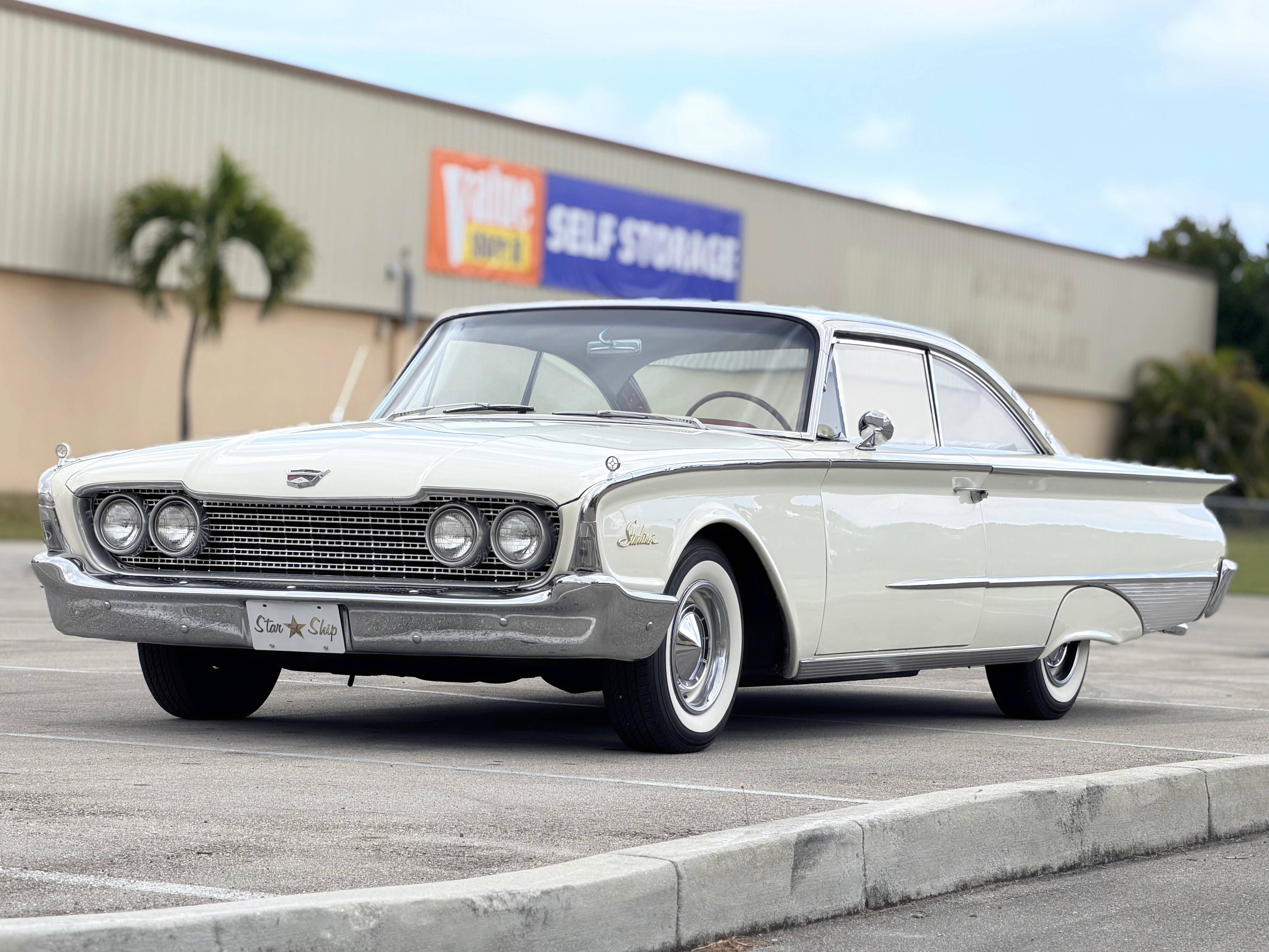Restored 1960 Ford Galaxie Starliner